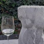 Er is vandaag weer hard gewerkt tijdens de beeldhouwweek bij Chateau Melay. Nu nagenieten met een mooi glas.
Werk in uitvoering van Bram van der Bolt.

#beeldhouweninfrankrijk #beeldhouweninsteen #creatievevakantie @bram_vander_bolt @chateaumelay